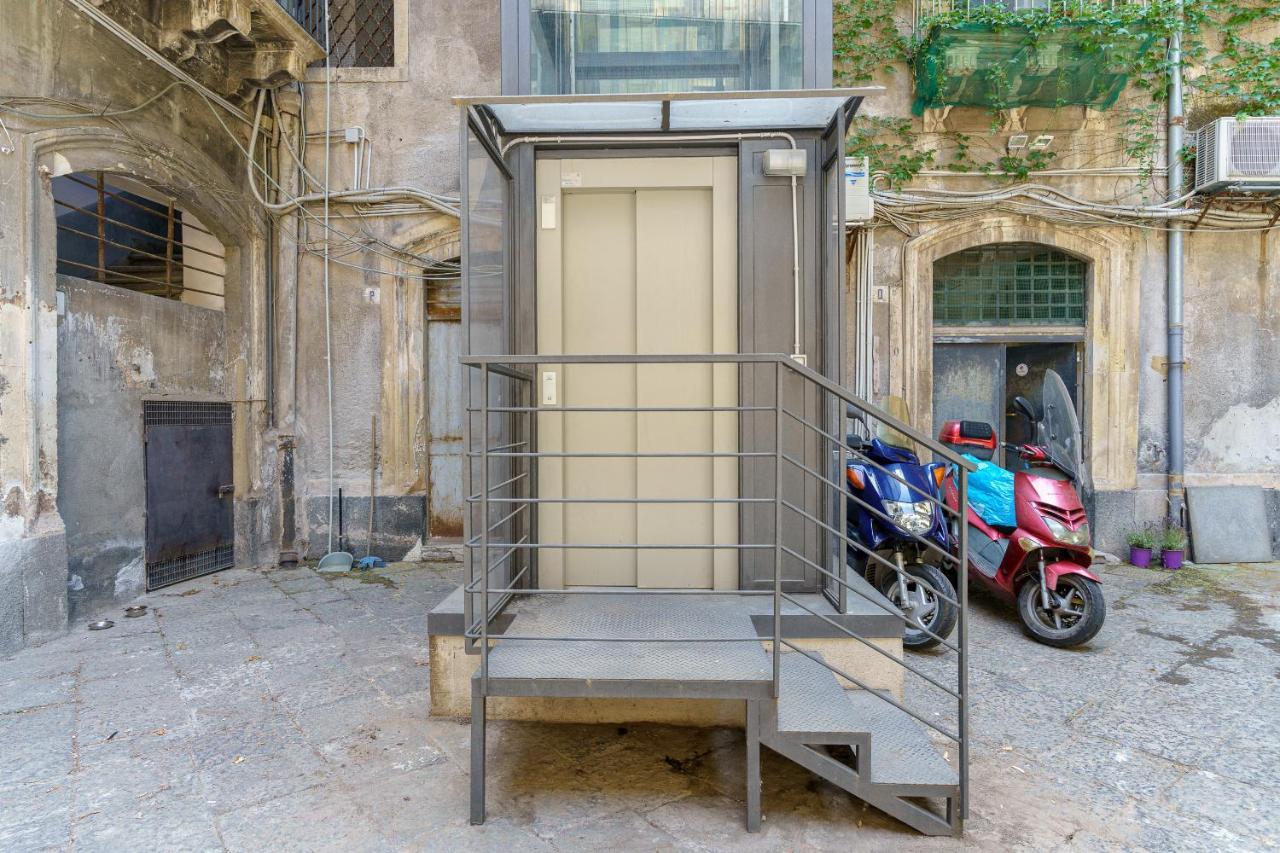 Suite Verga Catania Bagian luar foto